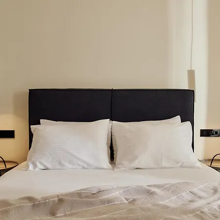 Amaroo - 250m From The Beach, By Zantewize * لاغاناس